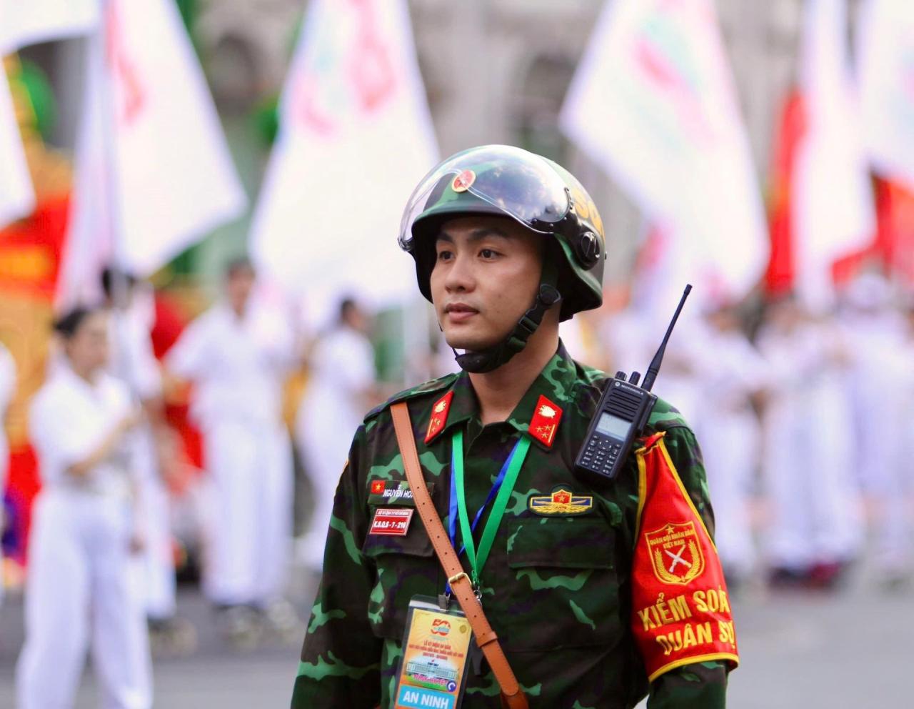 ‘Binh chủng báo chí’ góp phần lan tỏa tinh thần đại lễ 30.4 7 494099483_10086145161403611_1288521035168669956_n.jpg