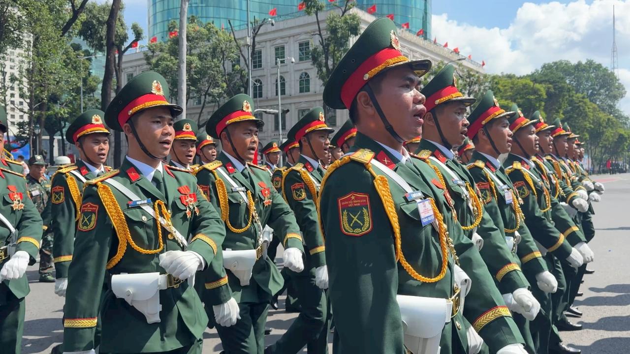 ‘Binh chủng báo chí’ góp phần lan tỏa tinh thần đại lễ 30.4 2 img_3373.mov_snapshot_00.17.351.jpg